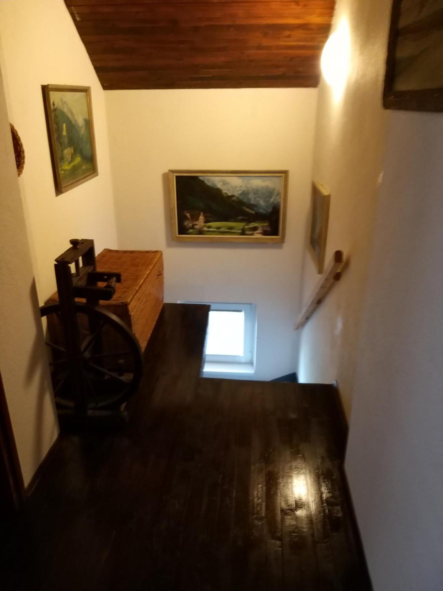 Holiday Home Na Vasi Gorenja Vas  Luaran gambar